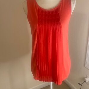 Loft Sleeveless Pleated Front Top Size Small